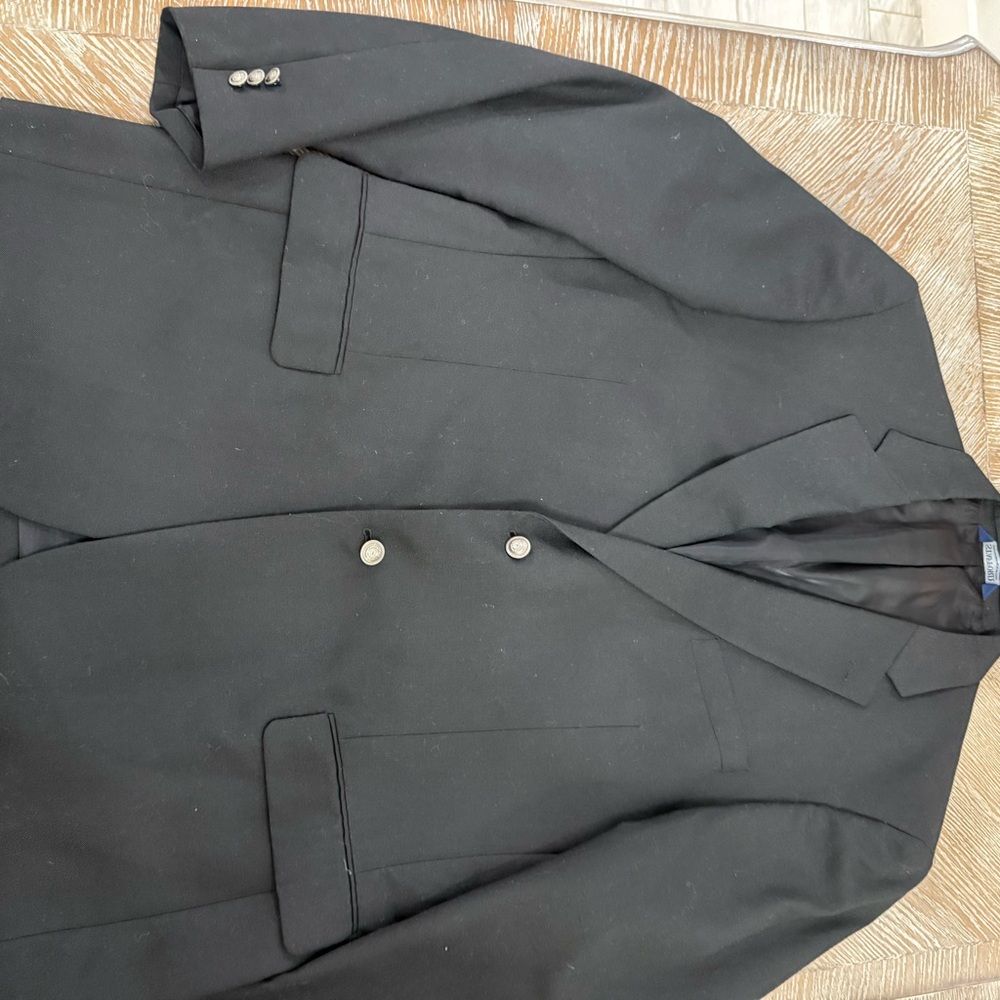 Men’s black suit jacket/sports coat. Black. Size 46L. Good condition